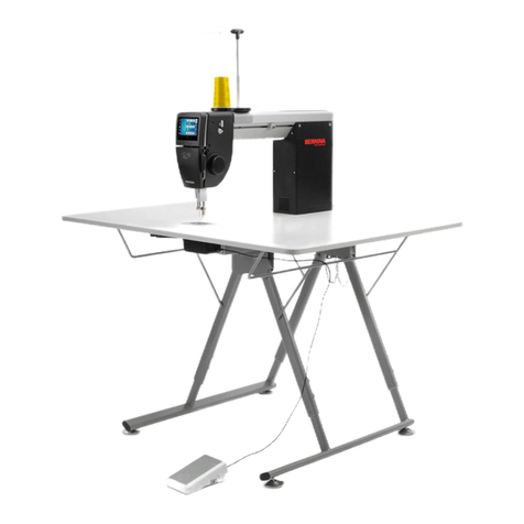 Bernina Foldable Sit Down Table Manuale utente